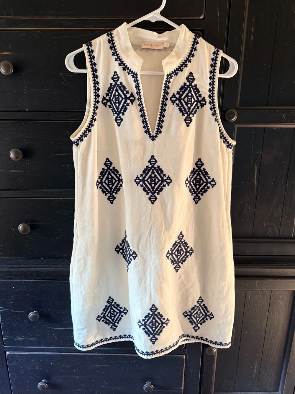 Tory Burch White Cotton Shift with Navy Embroidery and pockets!